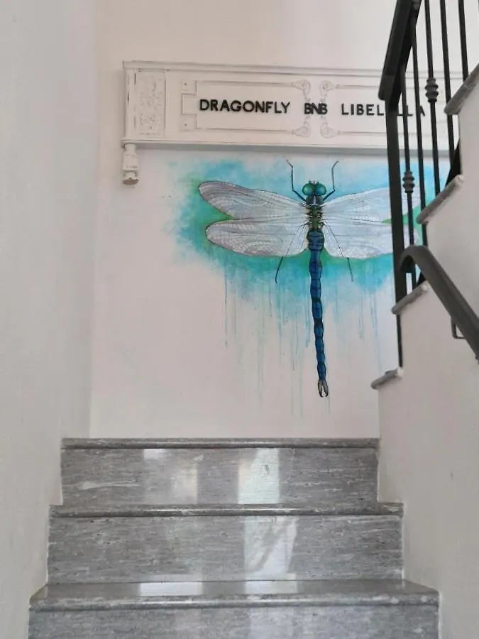 Appartement Dragonfly Appartamento Blu Angera Italië